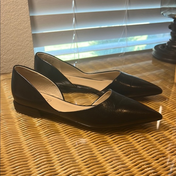 Franco Sarto Black Flats Sleek Minimalist Design - Picture 4 of 5